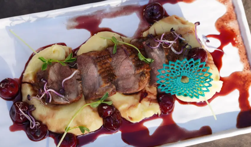 reg-t Hotel Tata - Oktber 23.