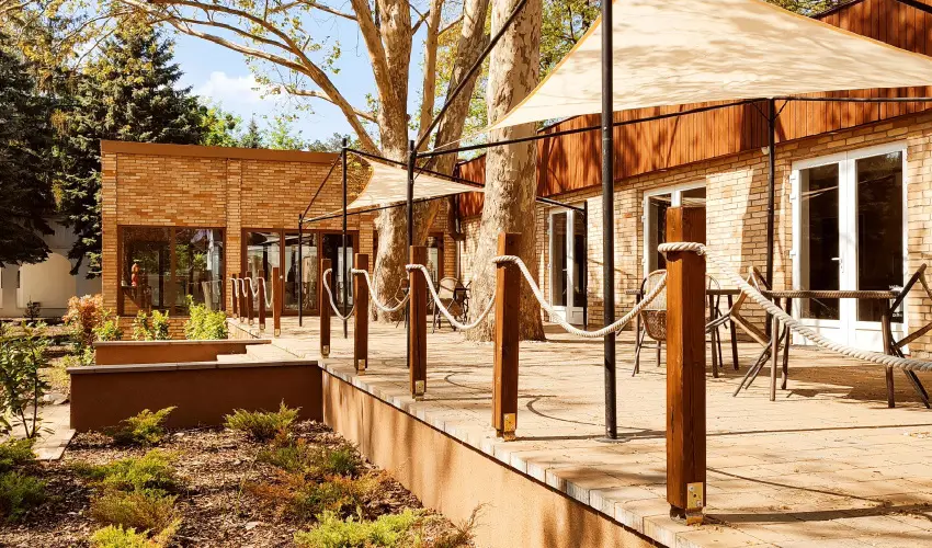 reg-t Hotel Tata - Oktber 23.