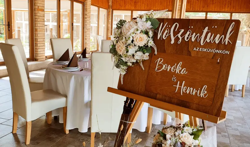 reg-t Hotel Tata - Oktber 23.