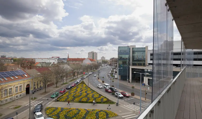 Prizs Garden Apartments Debrecen - Oktber 23. 