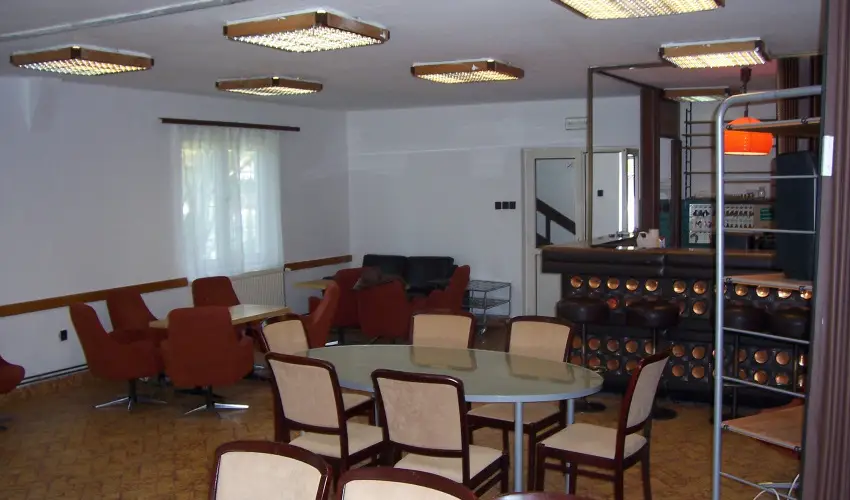 Parti S�t�ny Vend�gh�z Balatonkenese - Okt�ber 23.