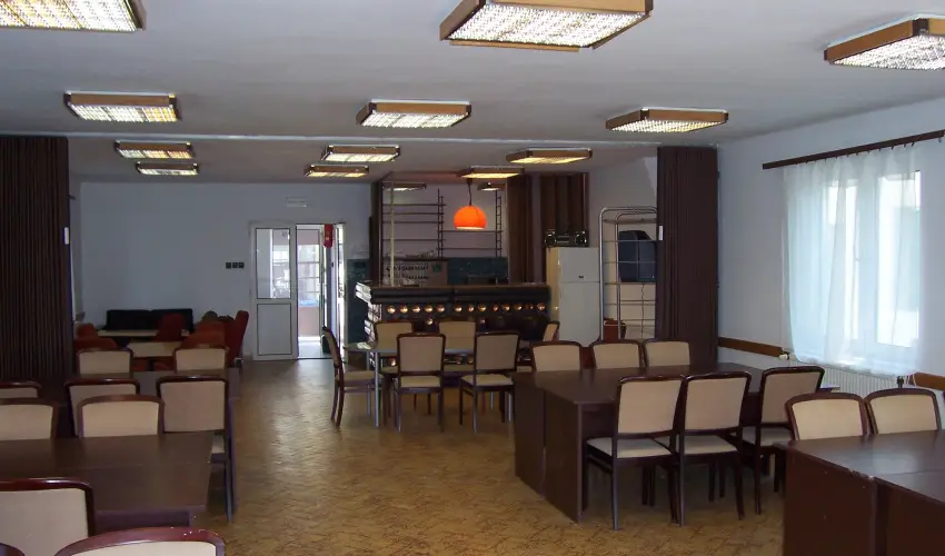 Parti S�t�ny Vend�gh�z Balatonkenese - Okt�ber 23.