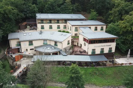 Patak Park Hotel - Okt�ber 23. (min. 3 �j)