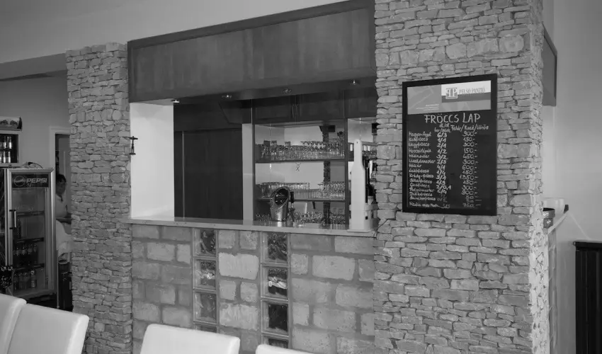 Pelso Panzi� Balatonm�riaf�rd� - Okt�ber 23. (min. 3 �j)