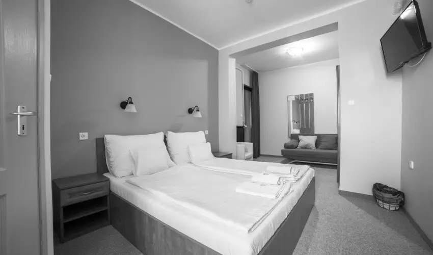 Pelso Panzi� Balatonm�riaf�rd� - Okt�ber 23. (min. 3 �j)