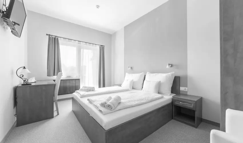 Pelso Panzi� Balatonm�riaf�rd� - Okt�ber 23. (min. 3 �j)