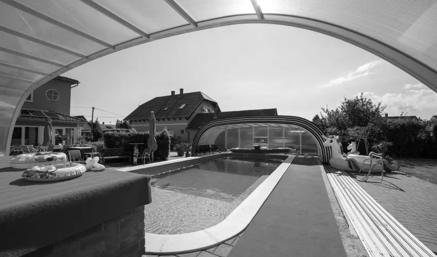 Pelso Panzi� Balatonm�riaf�rd� - Okt�ber 23. (min. 3 �j)