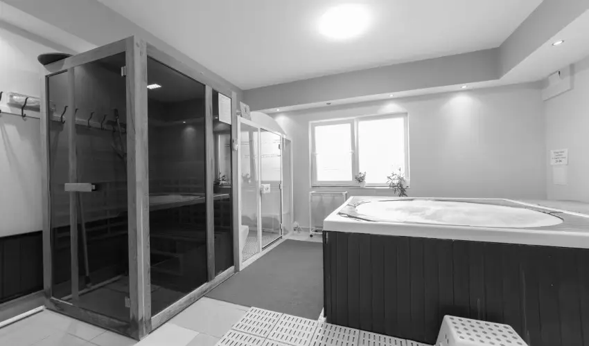 Pelso Panzi� Balatonm�riaf�rd� - Okt�ber 23. (min. 3 �j)