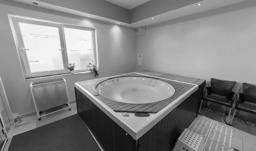 Pelso Panzi� Balatonm�riaf�rd� - Okt�ber 23. (min. 3 �j)