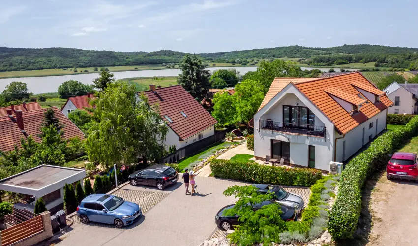 Pilger Vendghz Tihany - Oktber 23. (min. 3 j)