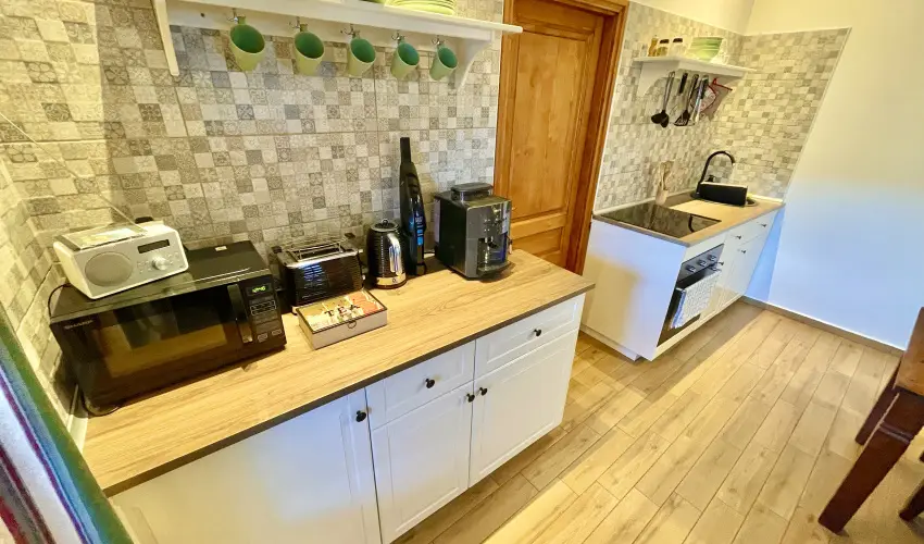 Pilis Lelke Vendghz Pilisszentllek - Oktber 23. (min. 2 j)