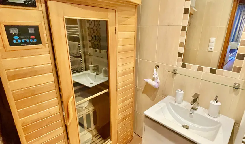 Pilis Lelke Vendghz Pilisszentllek - Oktber 23. (min. 2 j)