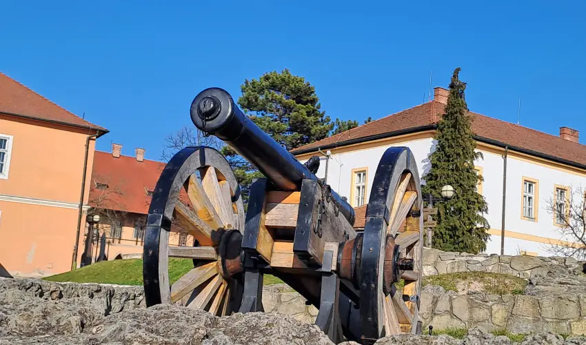 Pitypang Apartman Eger - Oktber 23. (min. 2 j)