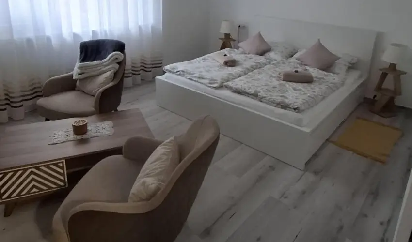 Pitypang Apartman Eger - Oktber 23. (min. 2 j)