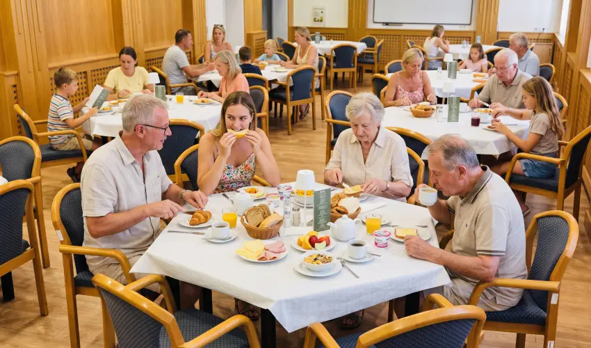 Pl�za Hotel Gyula Gyula - Okt�ber 23. (min. 2 �j)