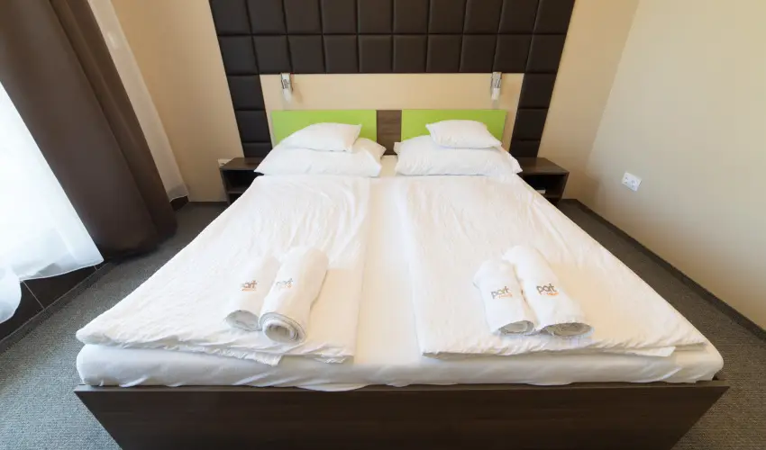 Port Étterem & Panzió Balatonmáriafürdő - Október 23. (min. 3 éj)