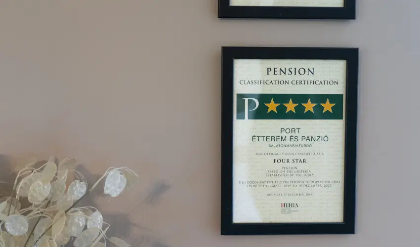 Port Étterem & Panzió Balatonmáriafürdő - Október 23. (min. 3 éj)