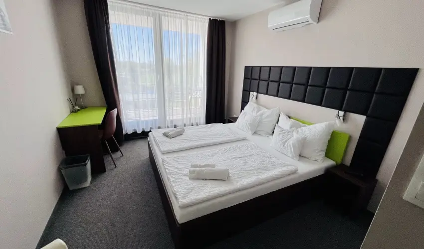 Port Étterem & Panzió Balatonmáriafürdő - Október 23. (min. 3 éj)