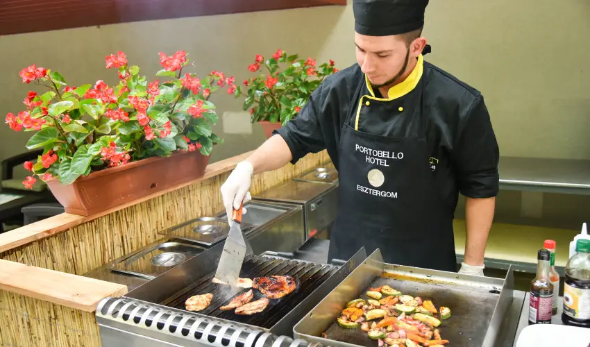 Portobello Wellness & Yacht Hotel Esztergom Esztergom - Oktber 23. (min. 2 j)