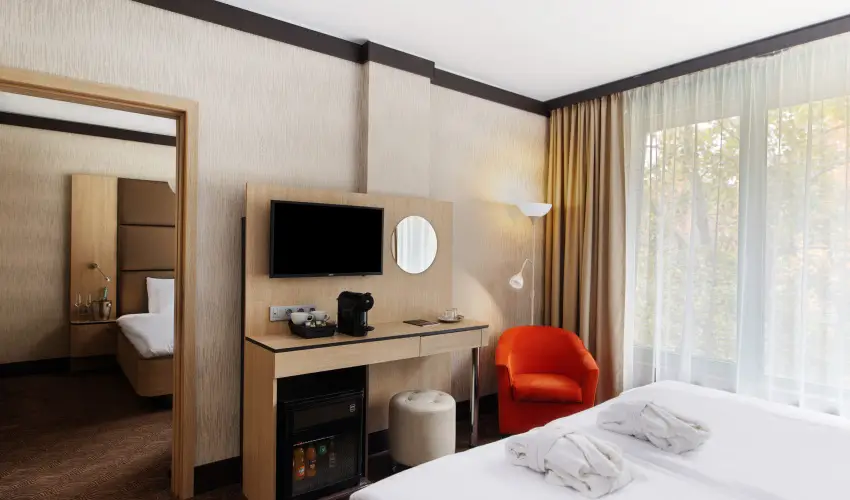 Portobello Wellness & Yacht Hotel Esztergom Esztergom - Oktber 23. (min. 2 j)