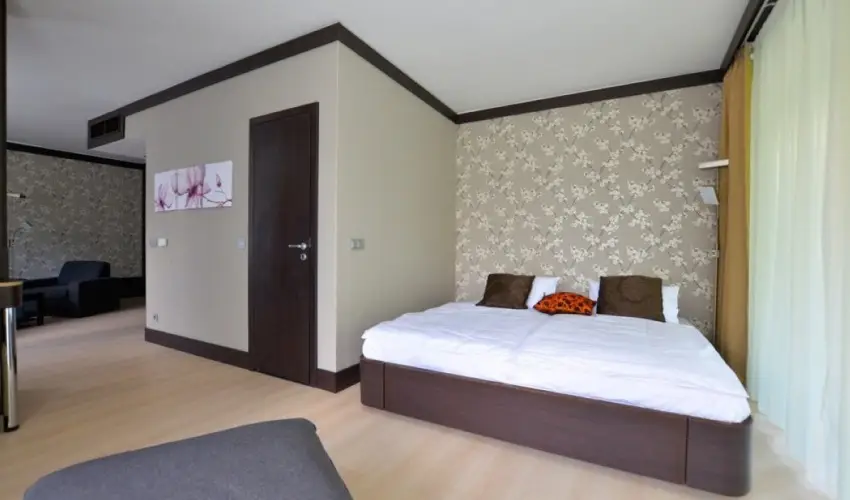 Portobello Wellness & Yacht Hotel Esztergom Esztergom - Oktber 23. (min. 2 j)