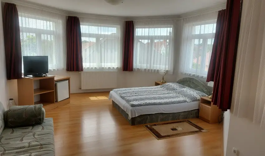 Prima Villa 2 Hajdszoboszl - Oktber 23. (min. 2 j)