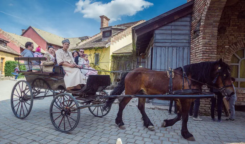 Puchner Kastélyszálló Bikal - Október 23.