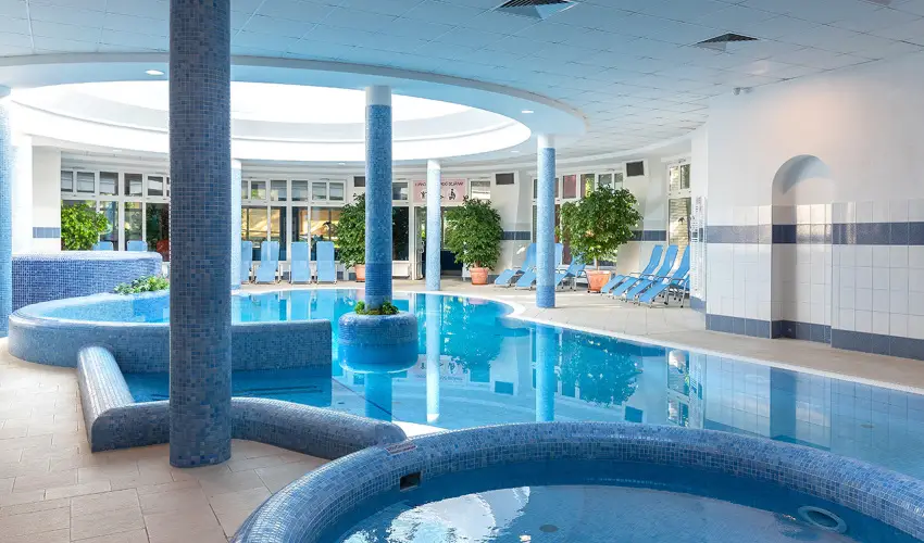 Puchner Kastélyszálló Bikal - Október 23.