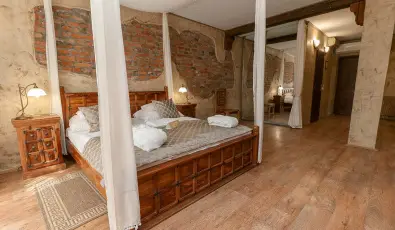 Puchner Kastlyszll Bikal