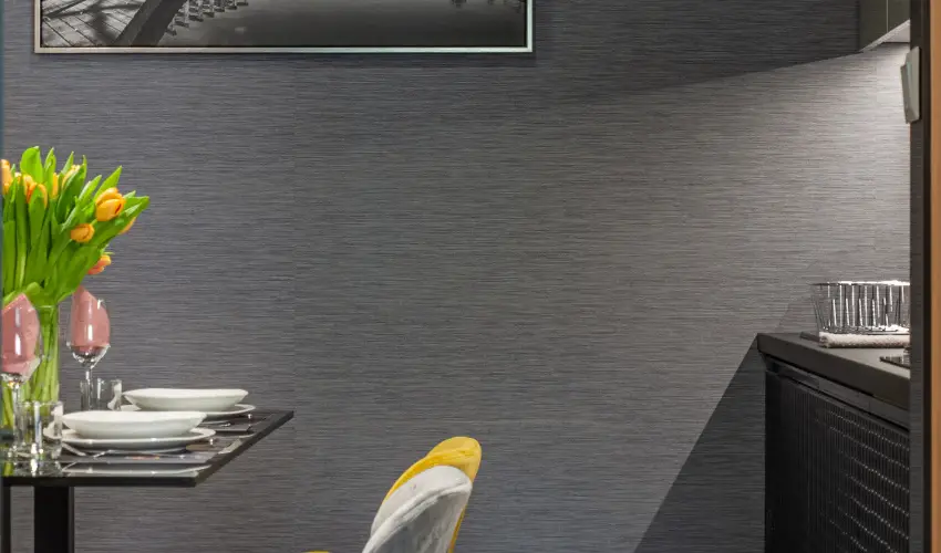 R31 Residence Srvr - Oktber 23. (min. 2 j)