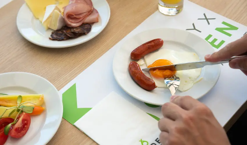 R31 Residence Srvr - Oktber 23. (min. 2 j)