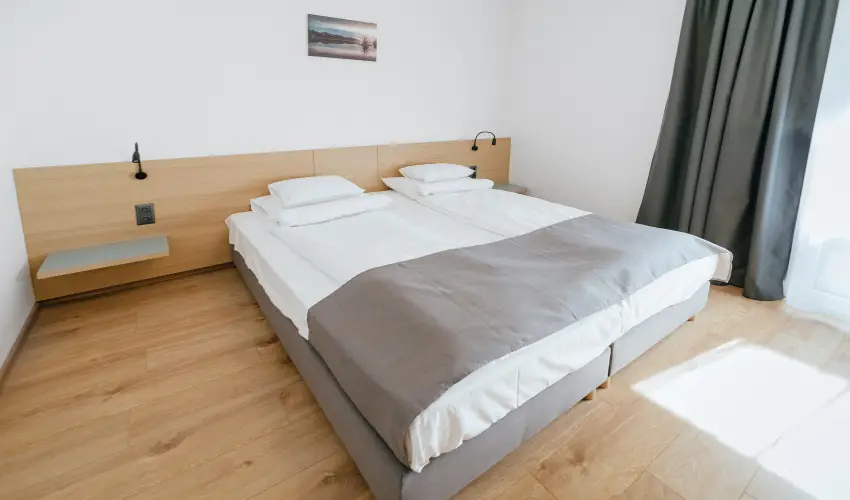 R�k�czi Hotel, T�bor �s Rendezv�nyk�zpont S�toralja�jhely - Okt�ber 23.