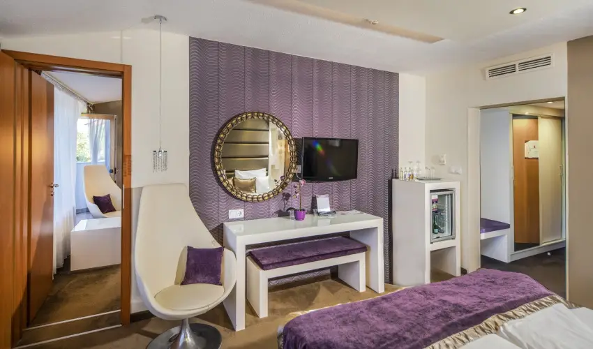 Residence Hotel Balaton Sifok - Oktber 23. - teljes elrefizetssel