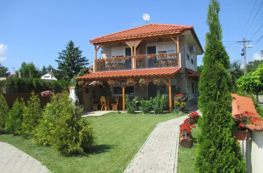 Riviera Apartman - Okt�ber 23. (min. 3 �j)