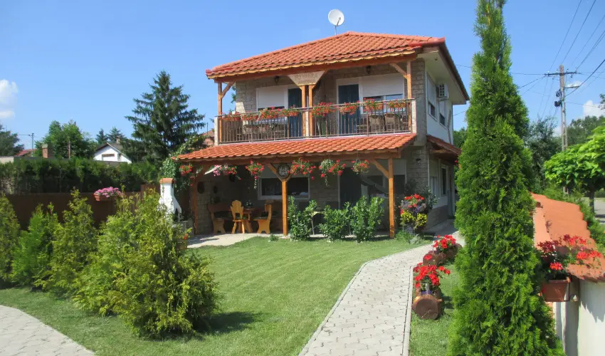 Riviera Apartman Hajdszoboszl - Oktber 23. (min. 3 j)