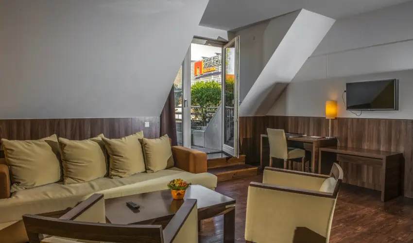 Royal Club Hotel Visegrd - Oktber 23. (min. 2 j)