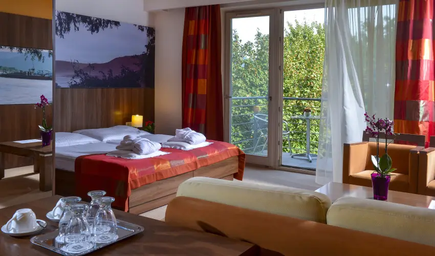 Royal Club Hotel Visegrd - Oktber 23. (min. 2 j)