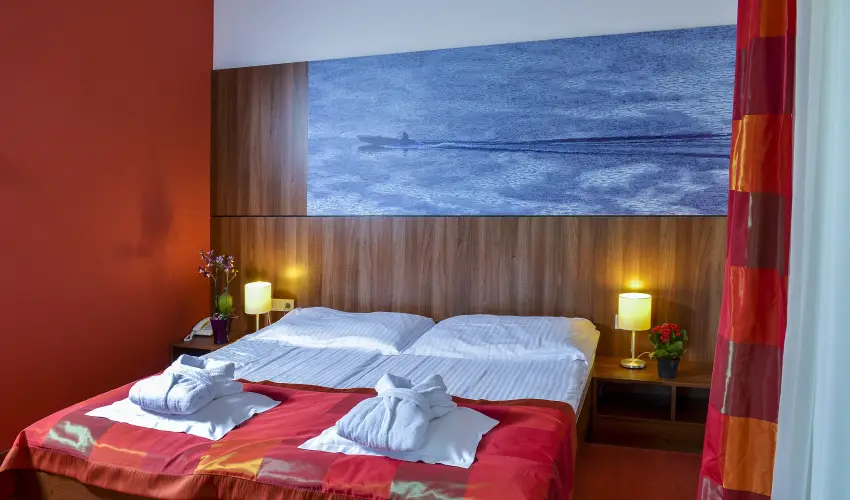 Royal Club Hotel Visegrd - Oktber 23. (min. 2 j)