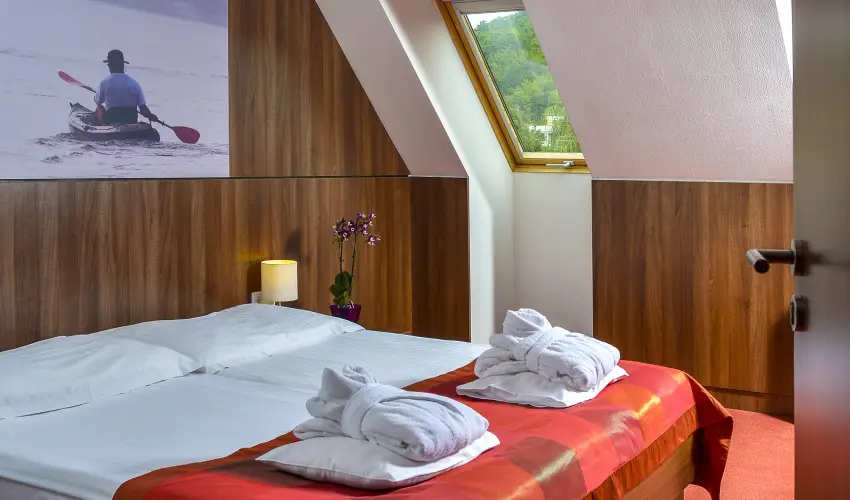 Royal Club Hotel Visegrd - Oktber 23. (min. 2 j)