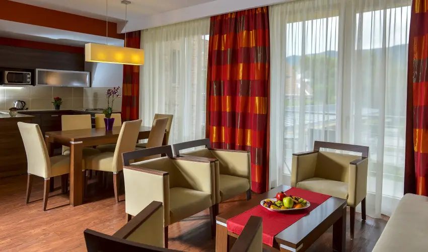 Royal Club Hotel Visegrd - Oktber 23. (min. 2 j)