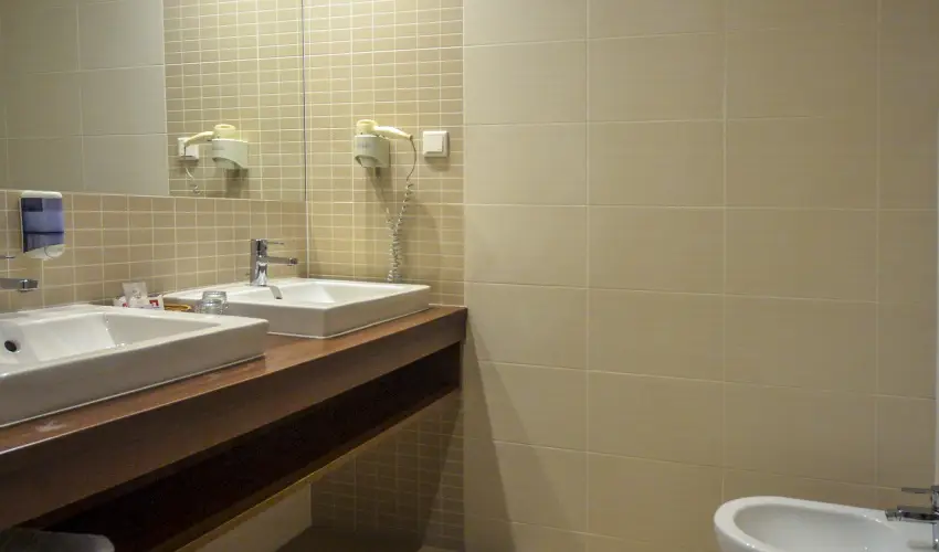 Royal Club Hotel Visegrd - Oktber 23. (min. 2 j)