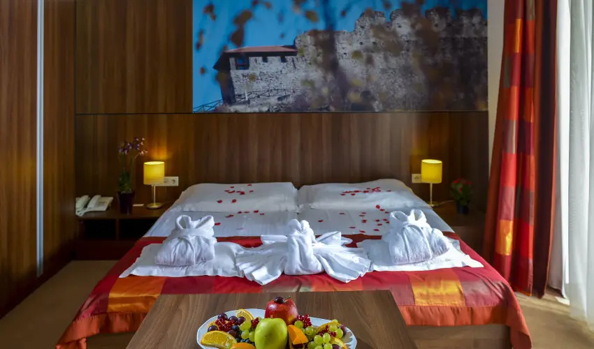 Royal Club Hotel Visegrd - Oktber 23. (min. 2 j)