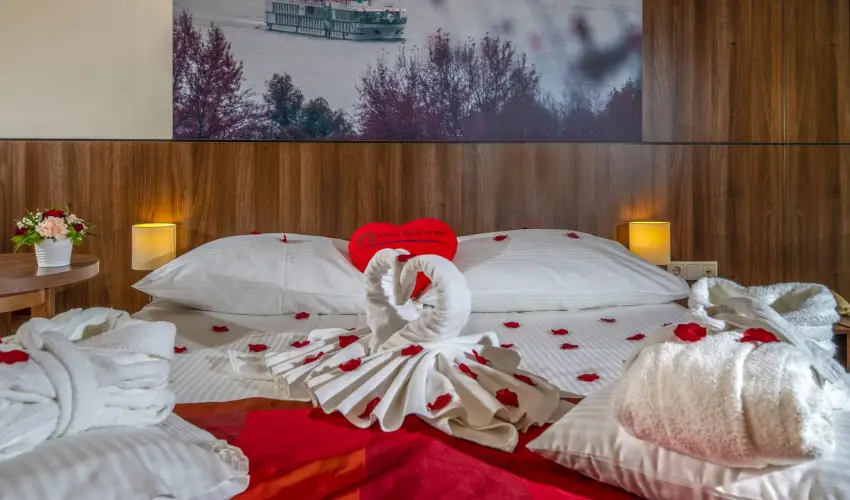 Royal Club Hotel Visegrd - Oktber 23. (min. 2 j)