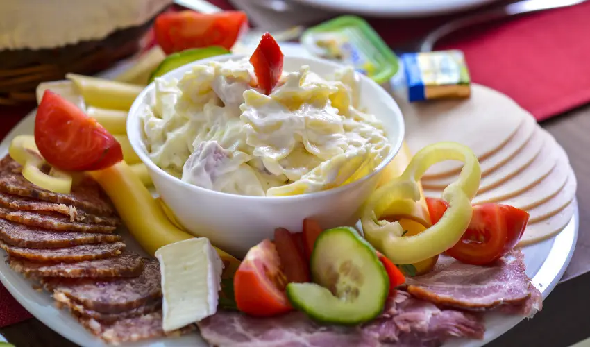 Royal Club Hotel Visegrd - Oktber 23. (min. 2 j)