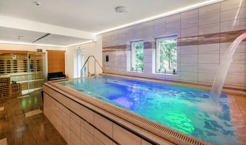 Royal Club Hotel Visegrd - Oktber 23. (min. 2 j)