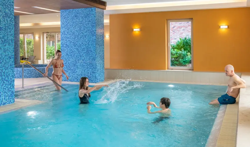 Royal Club Hotel Visegrd - Oktber 23. (min. 2 j)