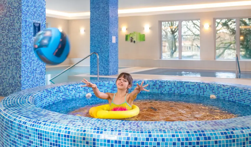 Royal Club Hotel Visegrd - Oktber 23. (min. 2 j)