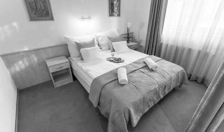 Salg� Hotel Salg�tarj�n-Eresztv�ny - Okt�ber 23. (min. 2 �j)
