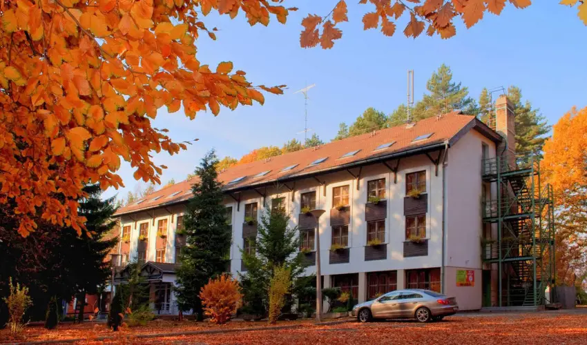 Salg Hotel Salgtarjn-Eresztvny - Oktber 23. (min. 2 j)