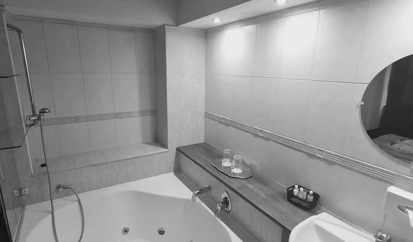 Salg� Hotel Salg�tarj�n-Eresztv�ny - Okt�ber 23. (min. 2 �j)